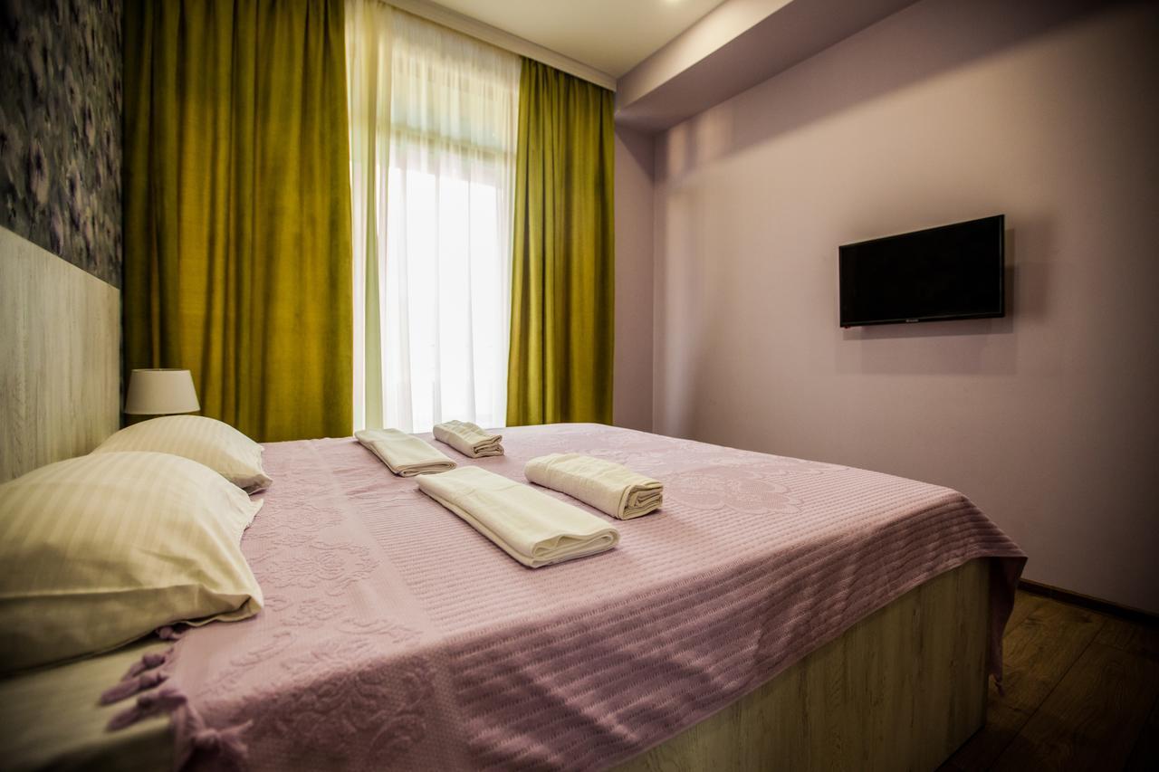 R&R Apartments Tbilisi Ngoại thất bức ảnh