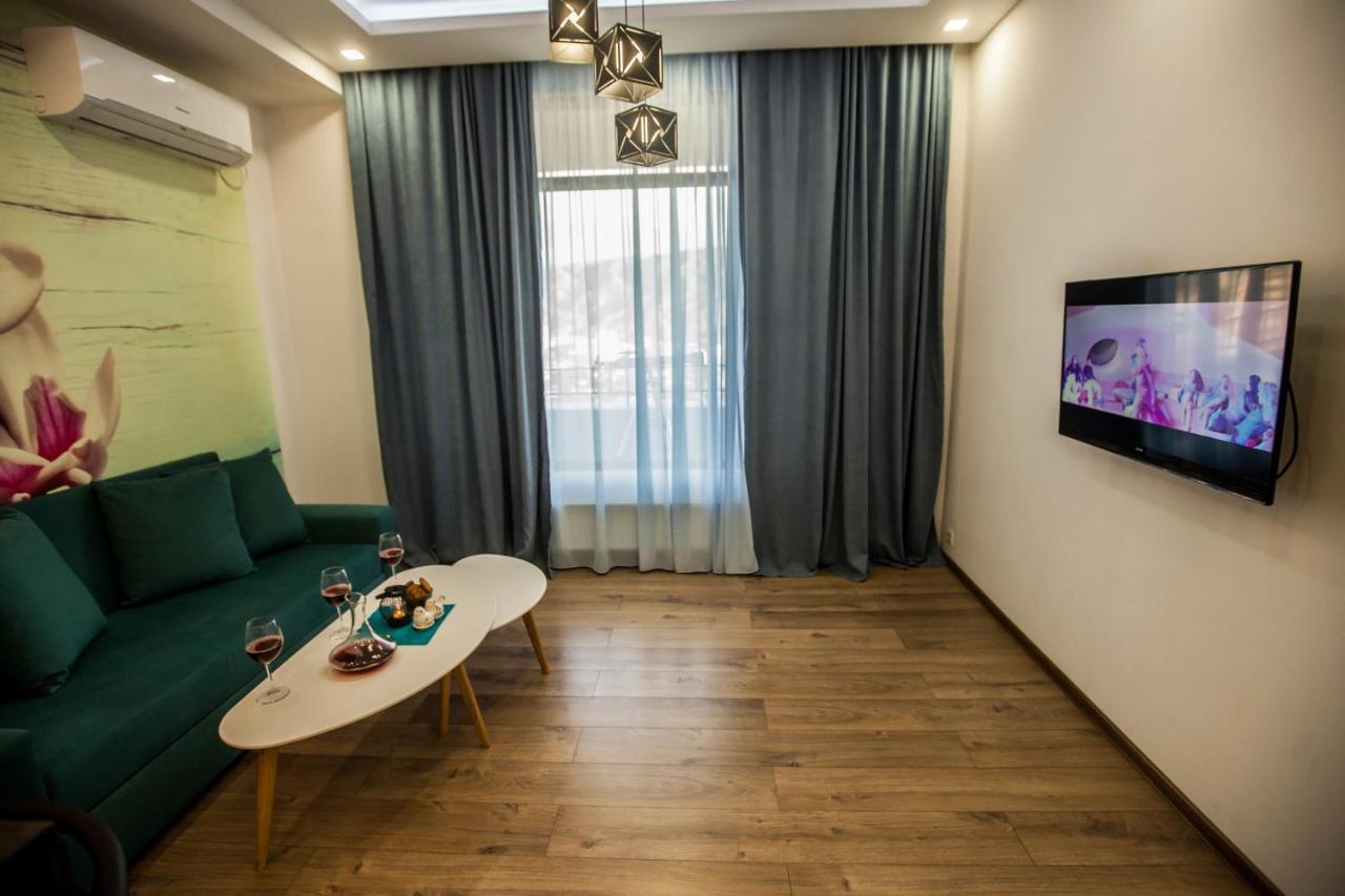 R&R Apartments Tbilisi Ngoại thất bức ảnh